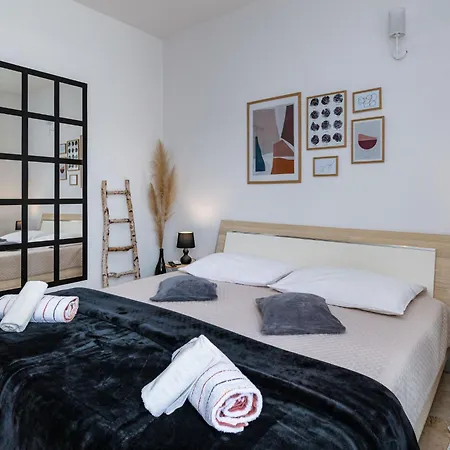 Apartament Mima By Interhome